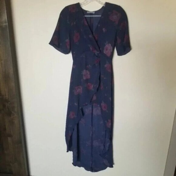 Aritzia Babaton Floral Faux Wrap Dress 00 - Picture 10 of 13